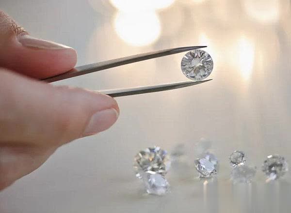 培育钻石能像天然钻石一样实现“恒久远”？